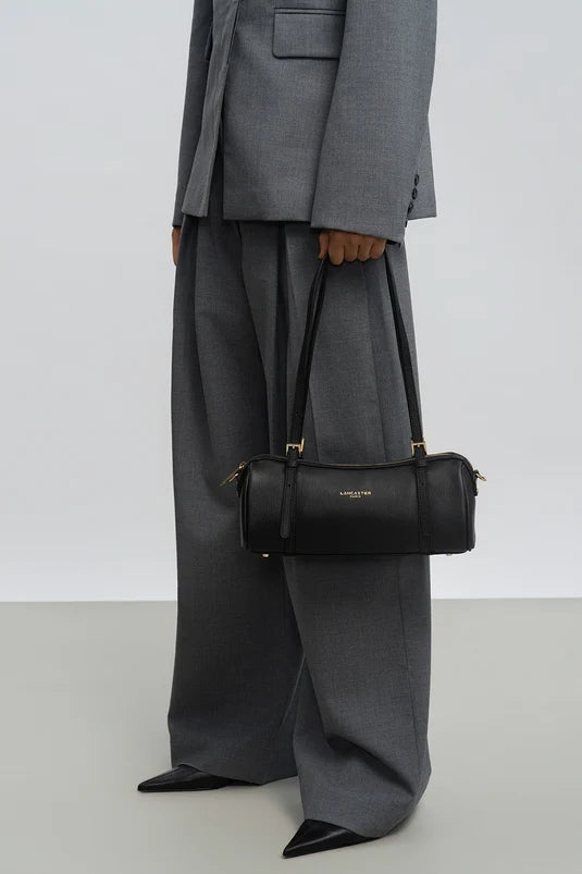 Sac rectangle long en cuir noir Milano Ana Lancaster 547-113