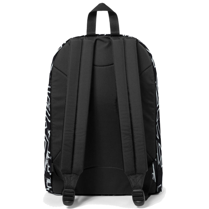 Sac à dos Out of Office Ep Letters Black imprimé lettres noir Eastpak avec compartiment ordinateur
