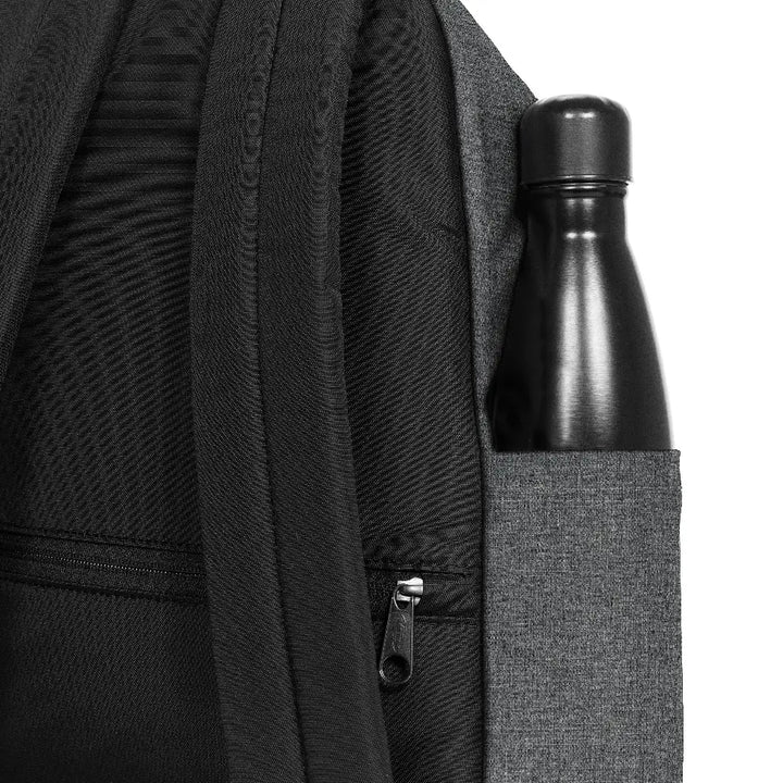 Sac à dos scolaire Day Pak'r Black Denim Gris Eastpak pour le lycée collège