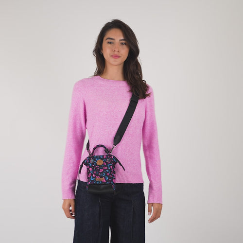Sac bandoulière nano bag noir fleurs Surabaya Cabaia