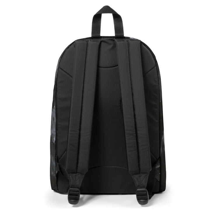 Sac à Dos scolaire noir Out Of Office Clouds Black imprimé nuage Eastpak