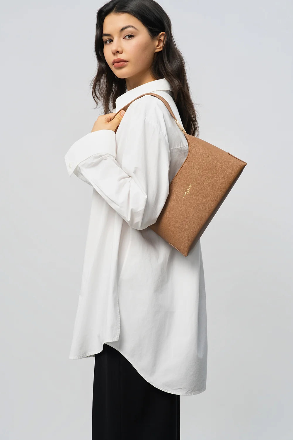 Sac à main en cuir marron Lancaster Lychee Ace 422-039 