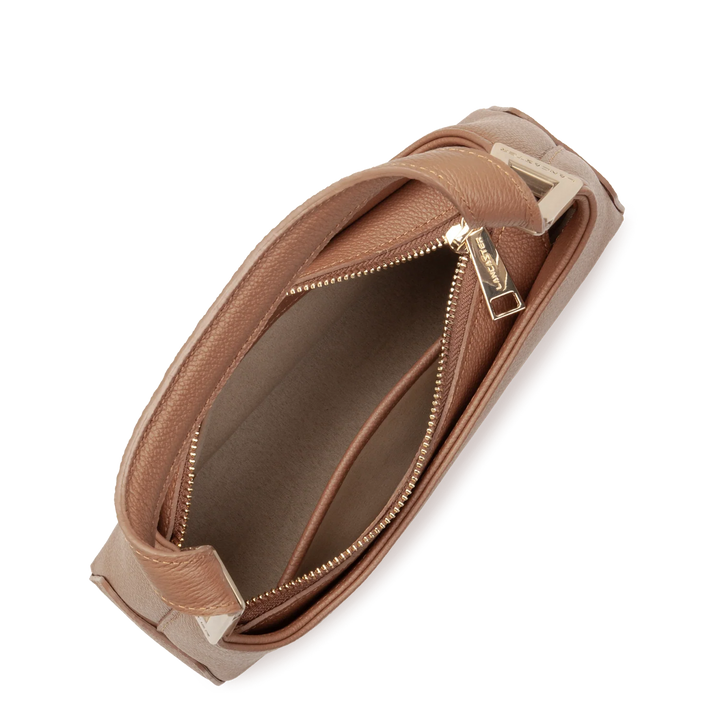 Sac à main en cuir marron et bandoulière chaine dorée Lancaster Lyche Ace 422-038