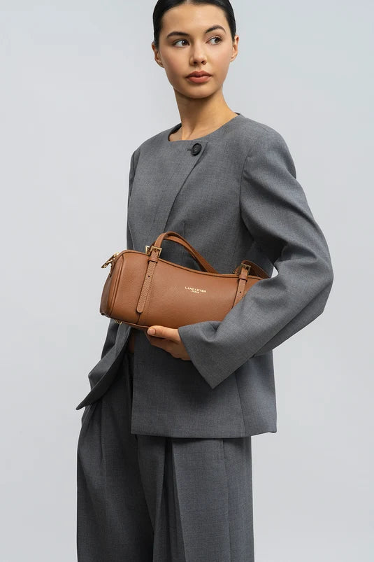 Sac rectangle long en cuir camel Milano Ana Lancaster 547-113