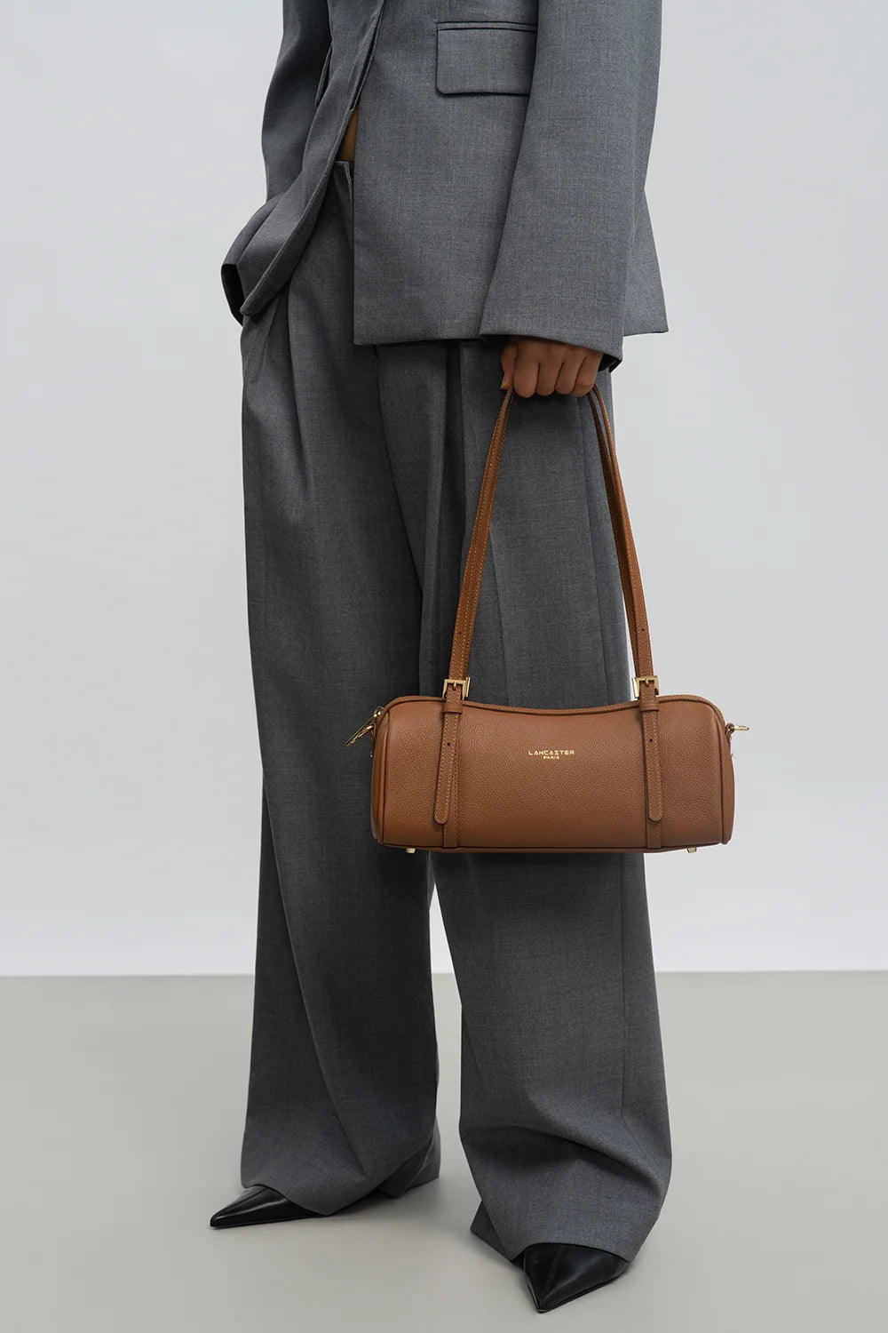 Sac rectangle long en cuir camel Milano Ana Lancaster 547-113