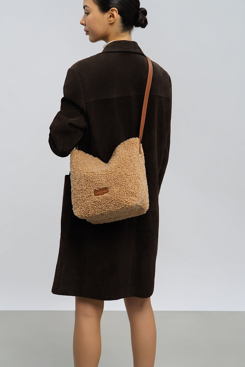 Sac seau en moumoute marron Lancaster 518-089